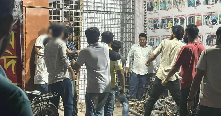 রাবিতে সাংবাদিক মারধর